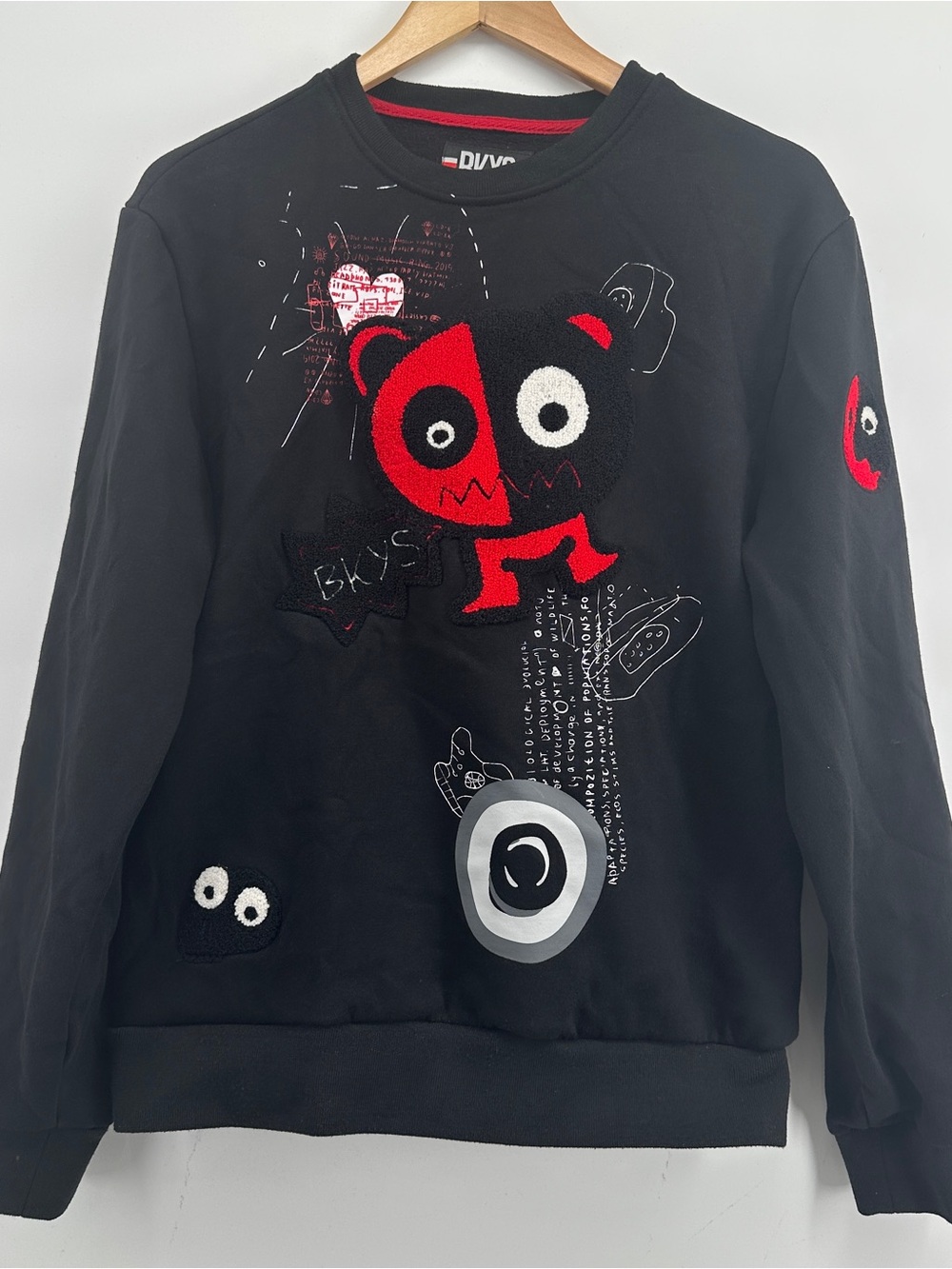 BKYS Black Chenille Graphic Crewneck Sweatshirt Medium